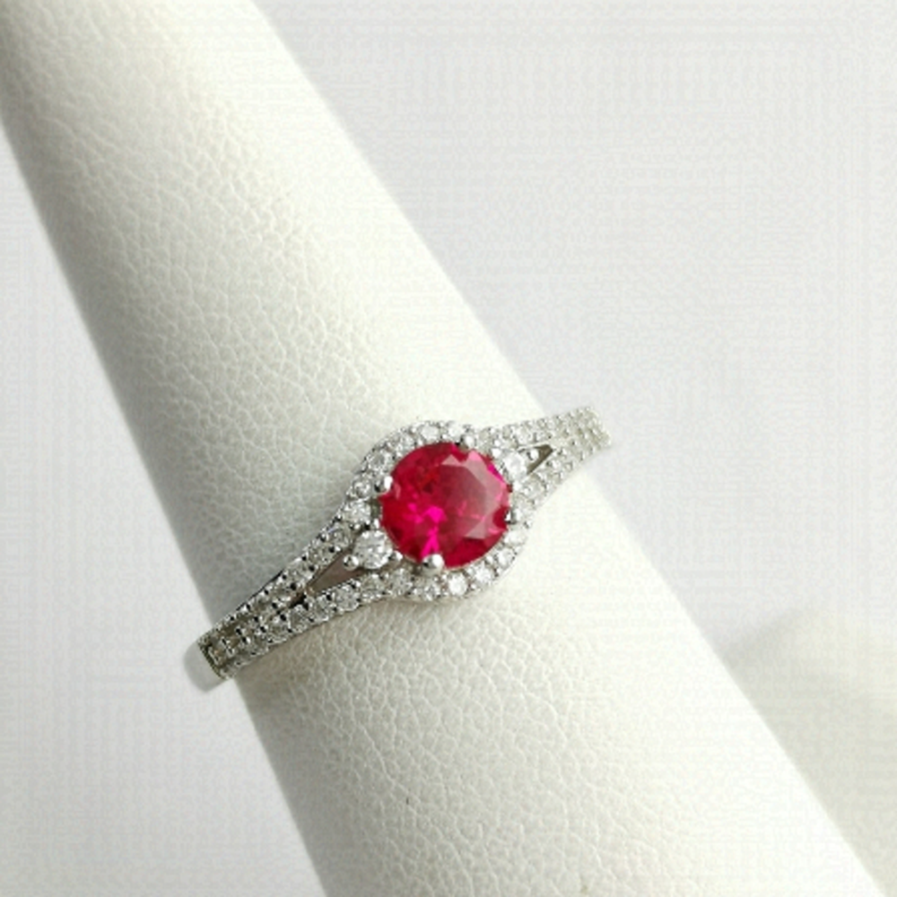 NEW Ruby ring size 8 in Sterling Silver with cz halo